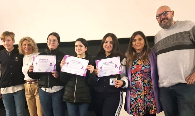 ESPECIAL 25N | El Colegio San Joaquín gana el Certamen Escolar contra la Violencia de Género