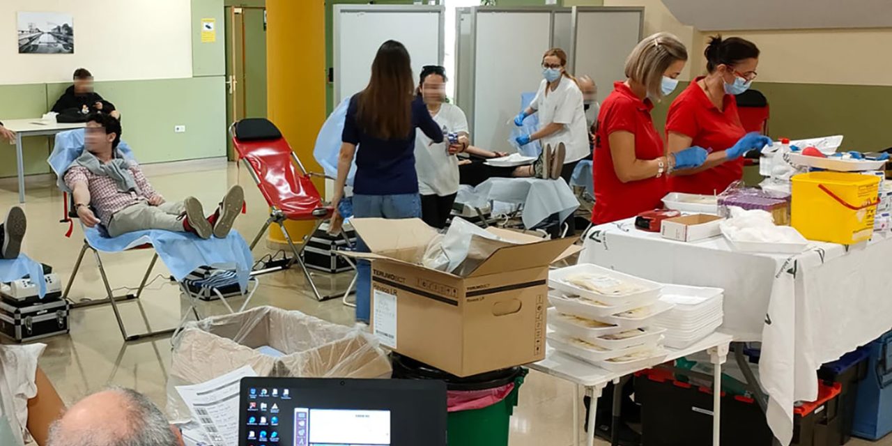Un total de 432 personas han donado sangre durante este curso en la UJA, más de la mitad por primera vez