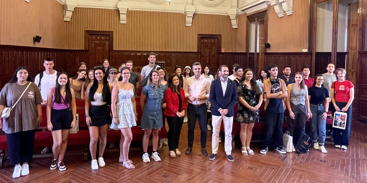 La Diputación recibe a más de medio centenar estudiantes de movilidad internacional de la UJA